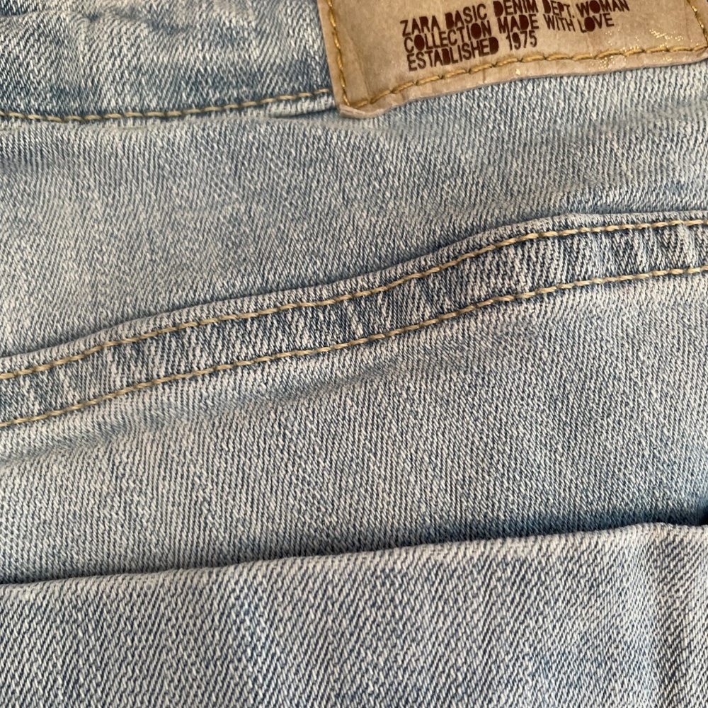 Jean - Picture 5 of 6